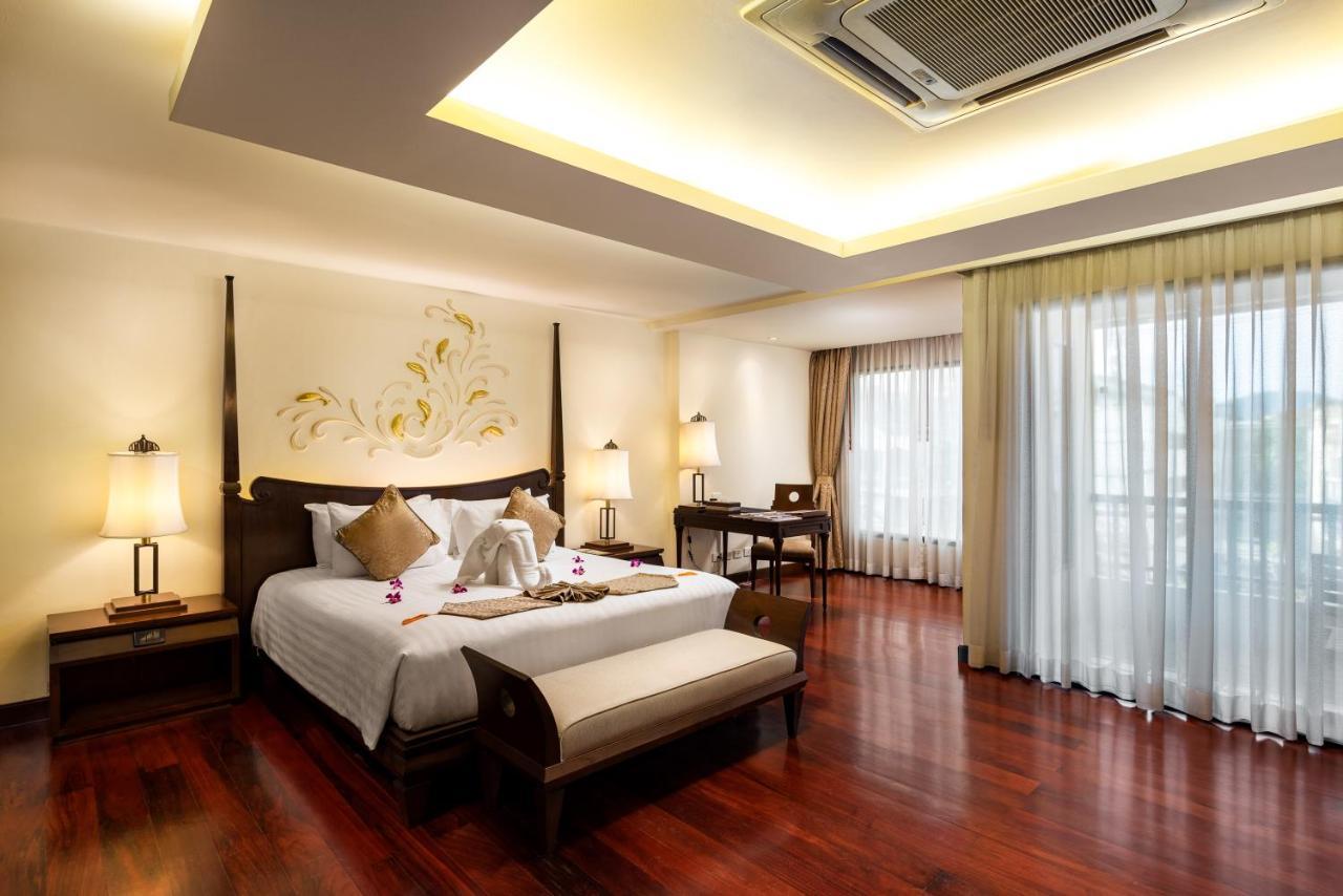 빠통 파라곤 리조트 앤 스파  Patong 외부 사진 A bedroom at the hotel